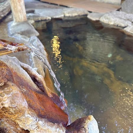 Kurasako Onsen Sakura Villa Minamioguni Bagian luar foto