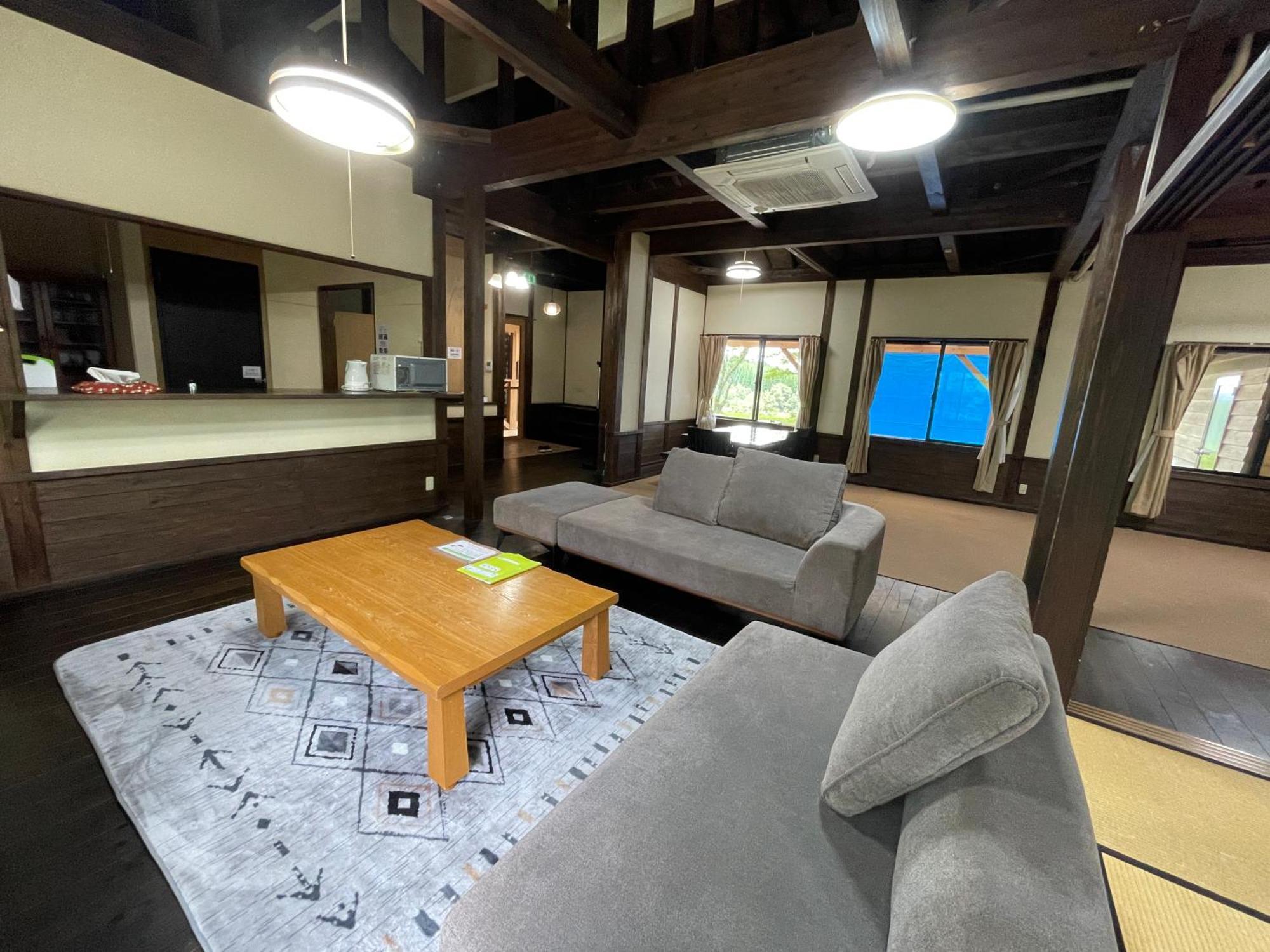 Kurasako Onsen Sakura Villa Minamioguni Bagian luar foto