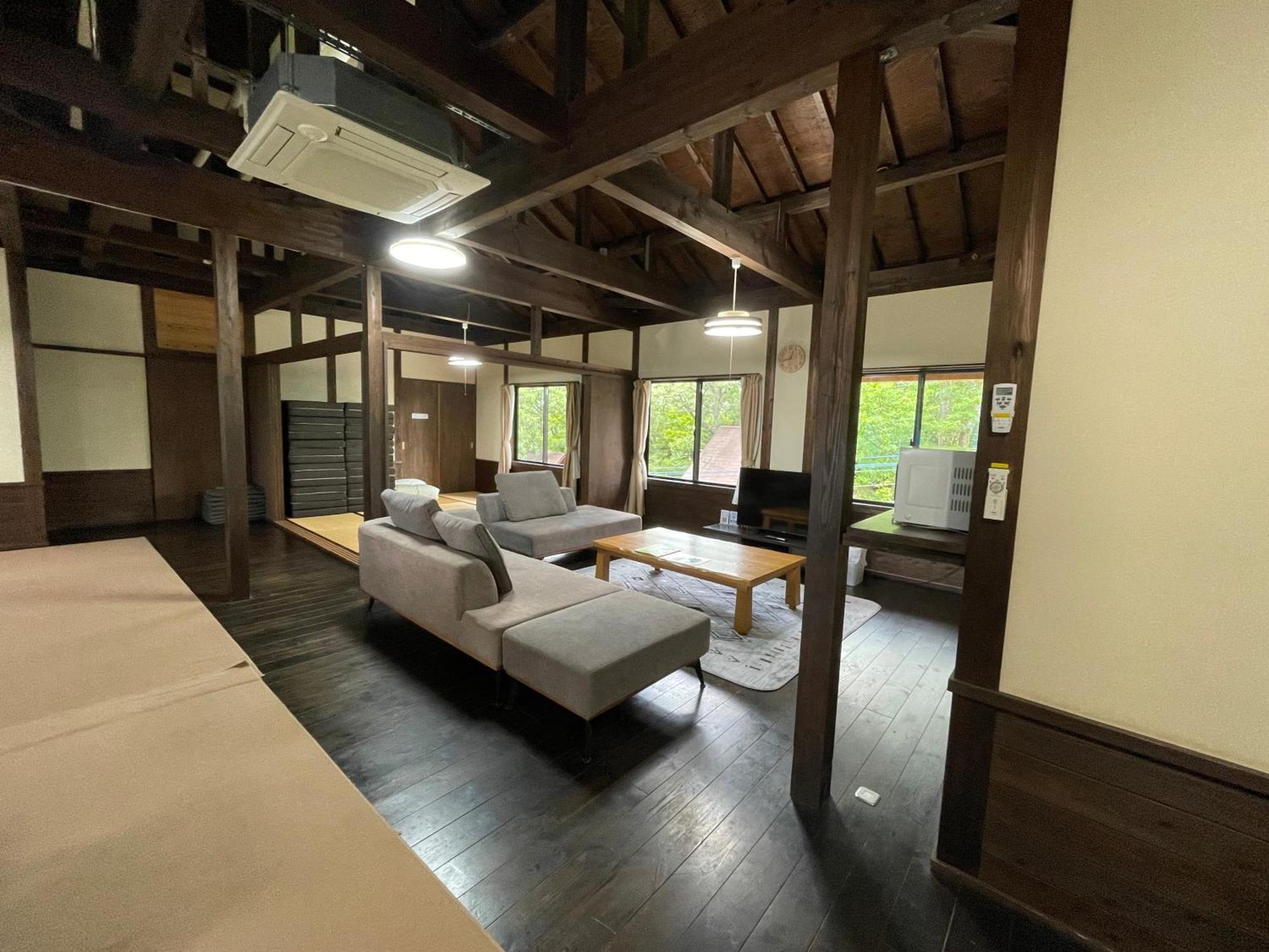 Kurasako Onsen Sakura Villa Minamioguni Bagian luar foto